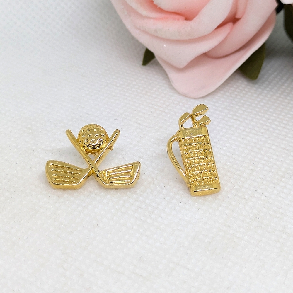 2 Vintage Golf Themed Lapel Hat Pins Tie Tack Golfing Gold Tone Unisex Men Women
